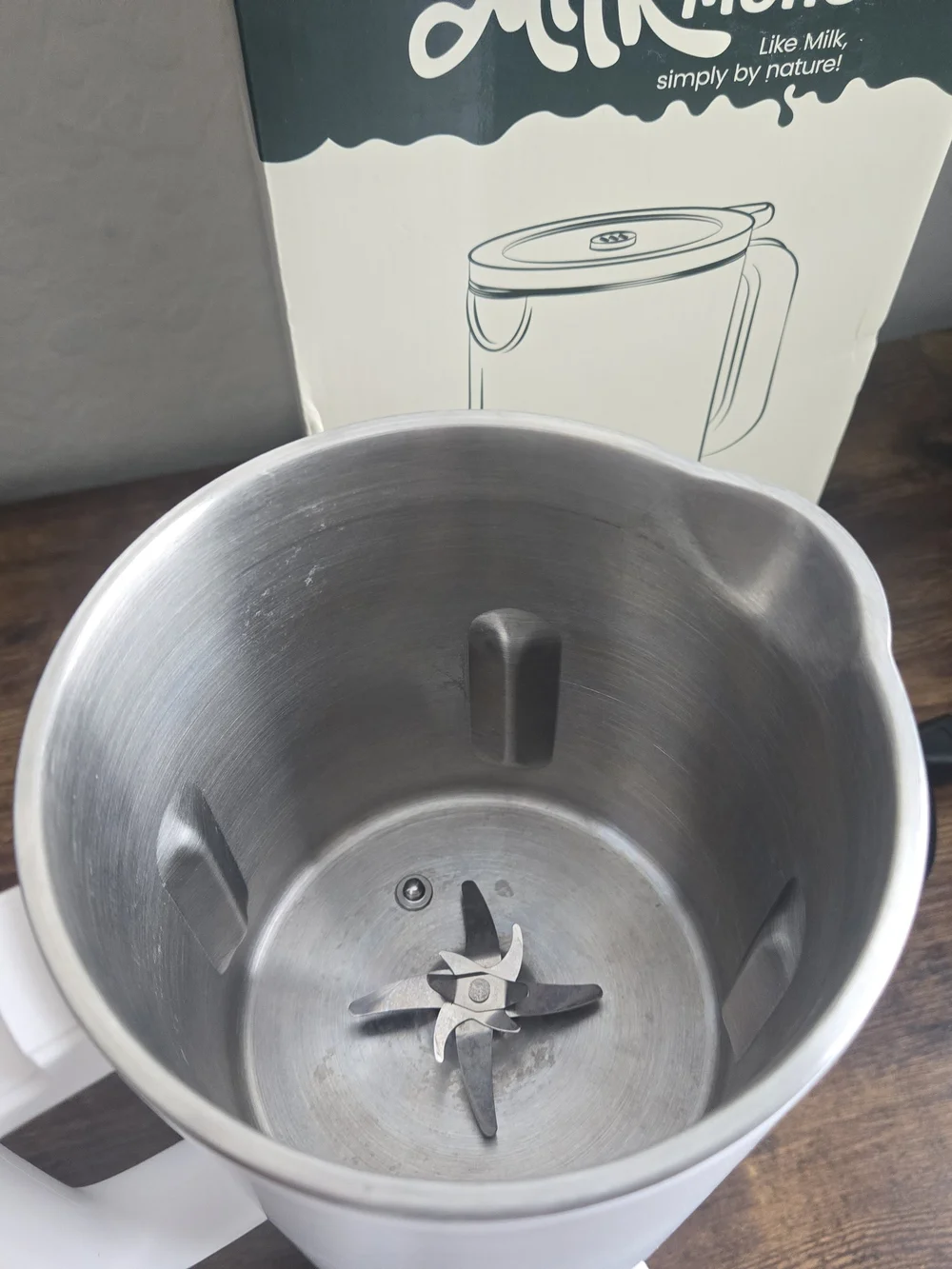 MilkMond Automatic Nut Milk Maker Machine 35 oz White NM-100 Soy Oat Almond Milk
